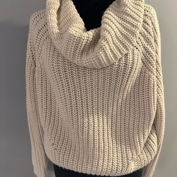 Moon & Madison Cream Chunky Knit Turtleneck Sweater - Picture 1 of 11